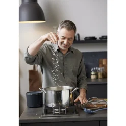 New By Tareq Taylor Amandine Gryde Stål