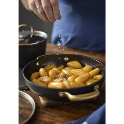 Clearance HOLM Brasserie Sautergryde Sort