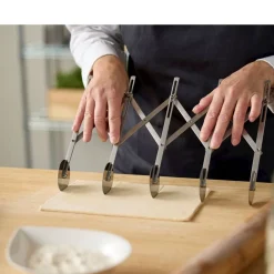 Blomsterbergs Dejspore med 5 hjul Stål