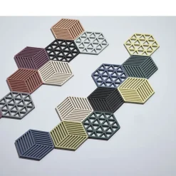 New Zone Denmark Hexagon Bordskåner Warm Grey