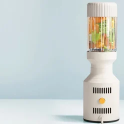 Clearance Beast Mighty Blender 650 watt Cloud white