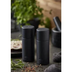 HOLM Salt- og peberkværnsæt Sort