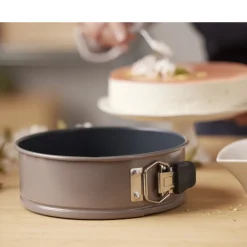 Sale Blomsterbergs Springform Latte