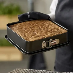 Blomsterbergs Springform kvadrat Sort