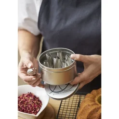 Hot Blomsterbergs Tyllesæt i dåse 7 stk. Metal