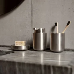 Online Zone Denmark Ume Sæbedispenser B&oslash;rstet stål